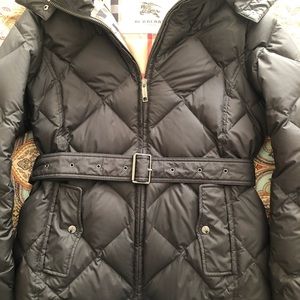 BURBERRY QUILTED PUFFER JACKET SIZE M BLACK
